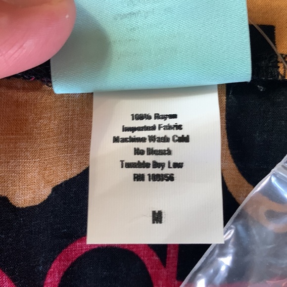 🆕 Haley and the Hound Equestrian Top - Medium - Picture 3 of 8